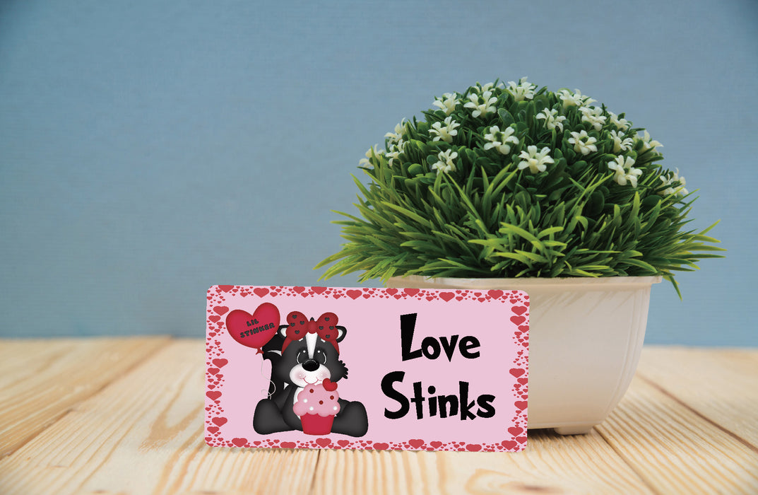 Love Stinks Wreath Sign